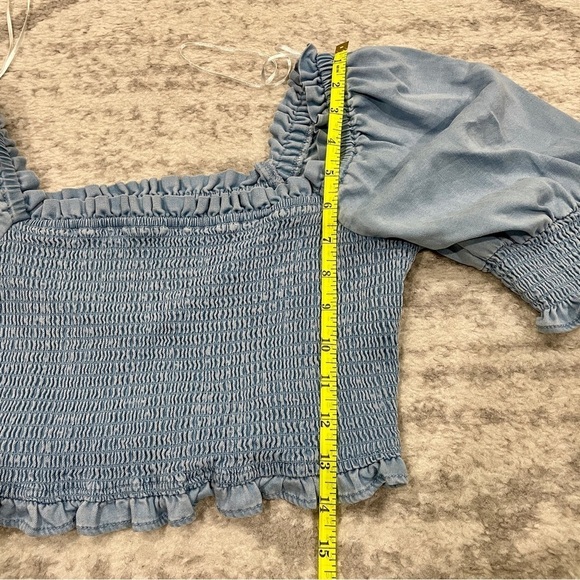 NWT Bar III Blue Smocked Crop Top - Picture 13 of 14